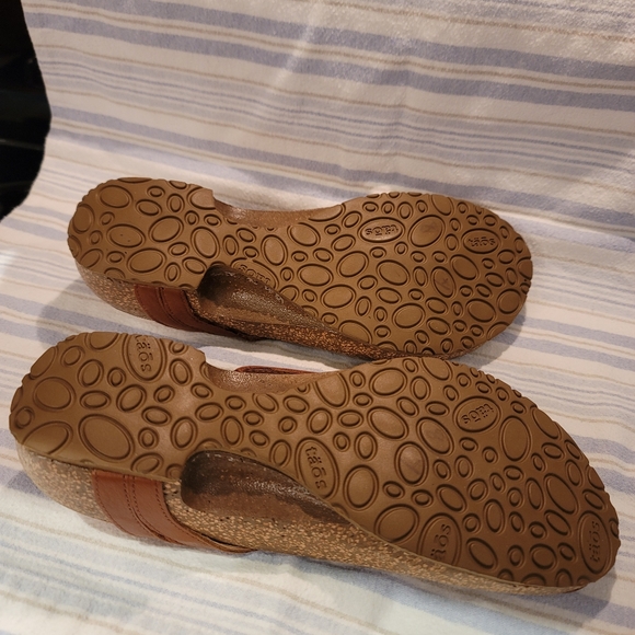 Taos Link Leather Thong Sandal NWOT Size 37 6-6.5 - Picture 7 of 8